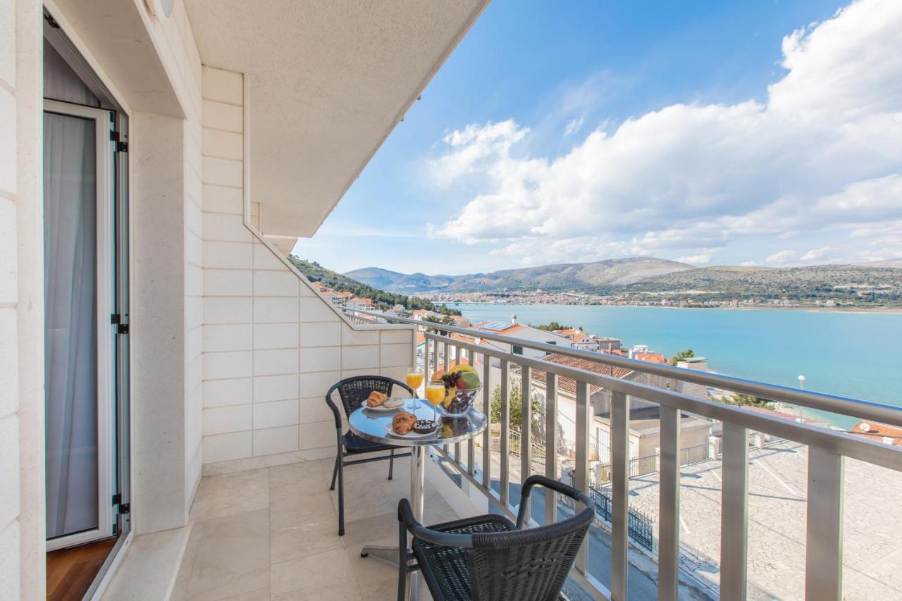 Hotel Buenavista Beach House Trogir Mastrinka Exterior foto